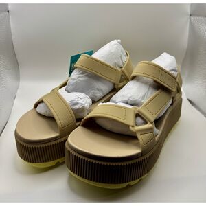 Reef Water Rem Higher Platform Sandals Women’s Size 8 Pale Banana
